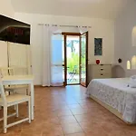 Hotel I Mandorli Di Dommos